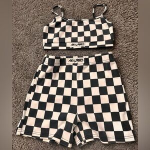 Black and White Checkered Sports Bra and bottom